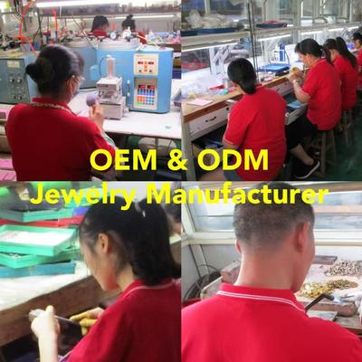 925 स्टर्लिंग सिल्वर में 14K स्वर्ण मढ़वाया तितली आकर्षण कंगन 50 पीसी MOQ के साथ