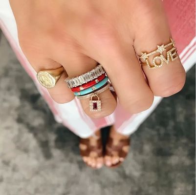18K स्वर्ण चांदी CZ स्टार स्टेटमेंट रिंग्स महिलाओं के लिए माइक्रो पैव सेटिंग प्रमाणित