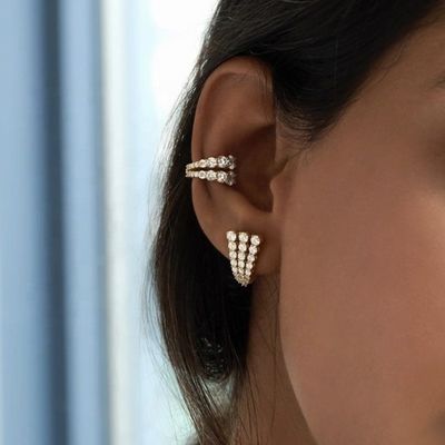 18K स्वर्ण 925 स्टर्लिंग सिल्वर Pave CZ महिला के Huggie झुमके क्लासिक शैली