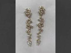 ड्रॉप इयररिंग