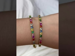 टिकाऊ विवरण: वास्तविक जीवन के लिए निर्मित आभूषण (स्टील और चांदी)